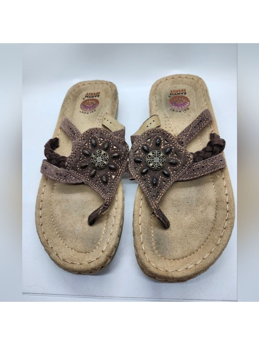 Earth Spirit Brown and Cream Leather Sandals with Floral Accents Sz 7/38